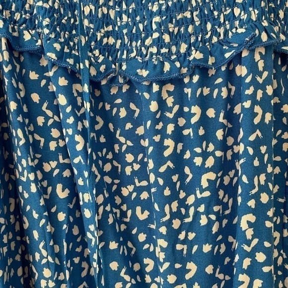 Blue dress - Picture 2 of 4